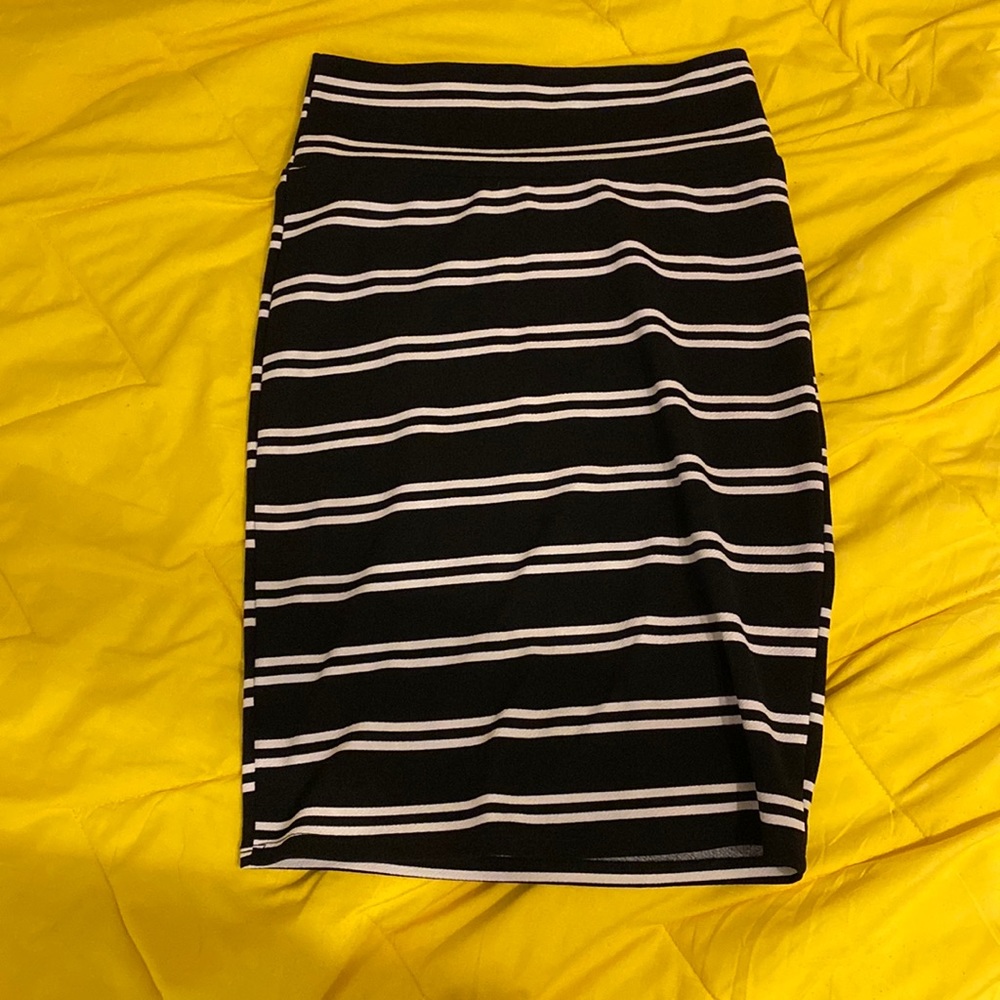 Lularoe small straight skirt